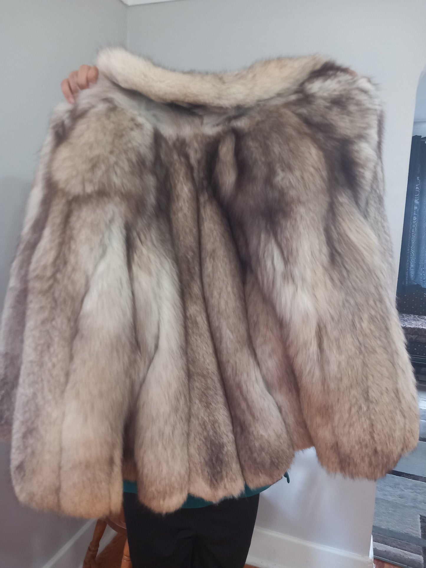 Great condition unique and luxury real fox coat, winter coat, taxidermy